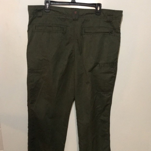 Royal Robbins  Green Pants - Picture 4 of 9